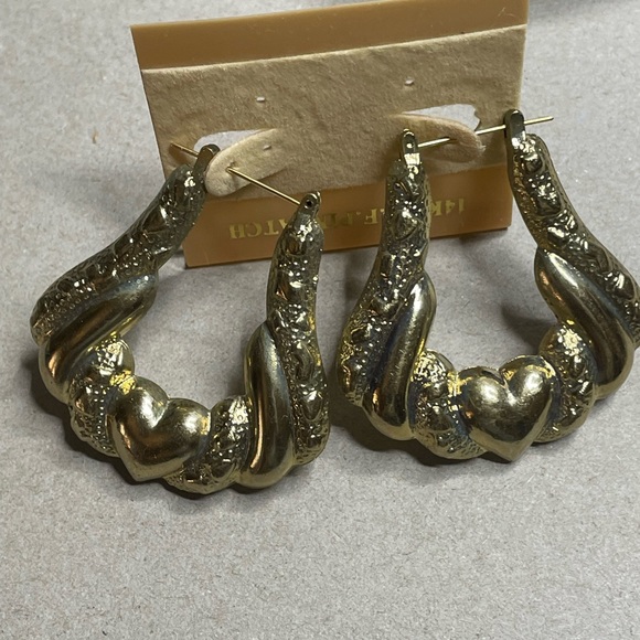 14k Gold Filled Pin Latch Large Hollow Heart Pierced Dangle Earrings Gold Tone. - Picture 4 of 6